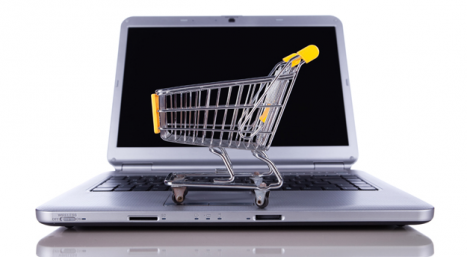 Покупки в интернет-магазинах должны быть дешевле, считает премьер РФ